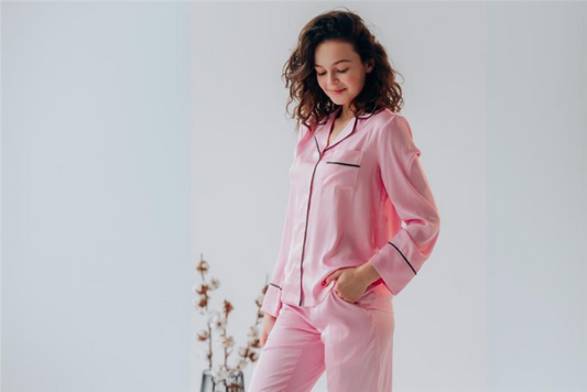 women in pink night suit
