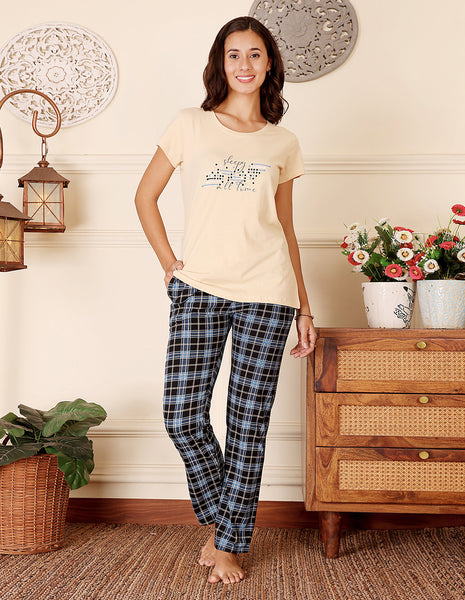 Peach & Black Cotton Nightsuit for Women by Bodycare – Printed T-Shirt & Pyjama Set-BSLS11058