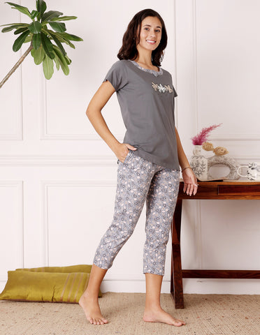 Bodycare Women’s Grey Printed T-Shirt & Capri Co-ord Set for Everyday Wear-BSCS16024