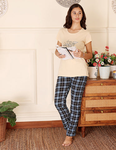 Peach & Black Cotton Nightsuit for Women by Bodycare – Printed T-Shirt & Pyjama Set-BSLS11058